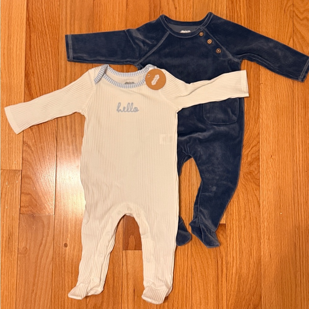Mud Pie Blue and White Baby Footies